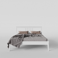 Białe łóżko drewniane na cienkich nóżkach - 2
